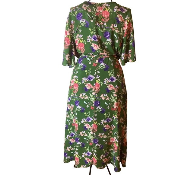 Bobeau Green Wrap Midi Dress with Tie Front - Picture 3 of 8